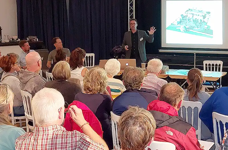 Image of architect Matt Steart outlining the proposal to the public meeting